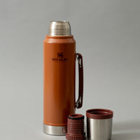 BOUTEILLE ISOTHERME - 1 L - LEGENDARY CLASSIC - CLAY - STANLEY