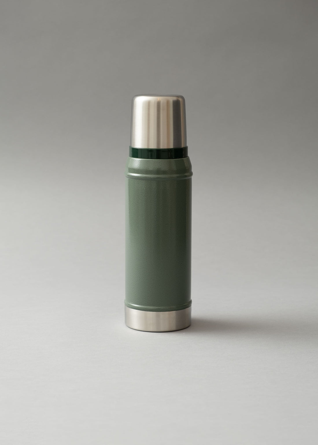 BOUTEILLE ISOTHERME - 0,75 L - LEGENDARY CLASSIC - GREEN - STANLEY