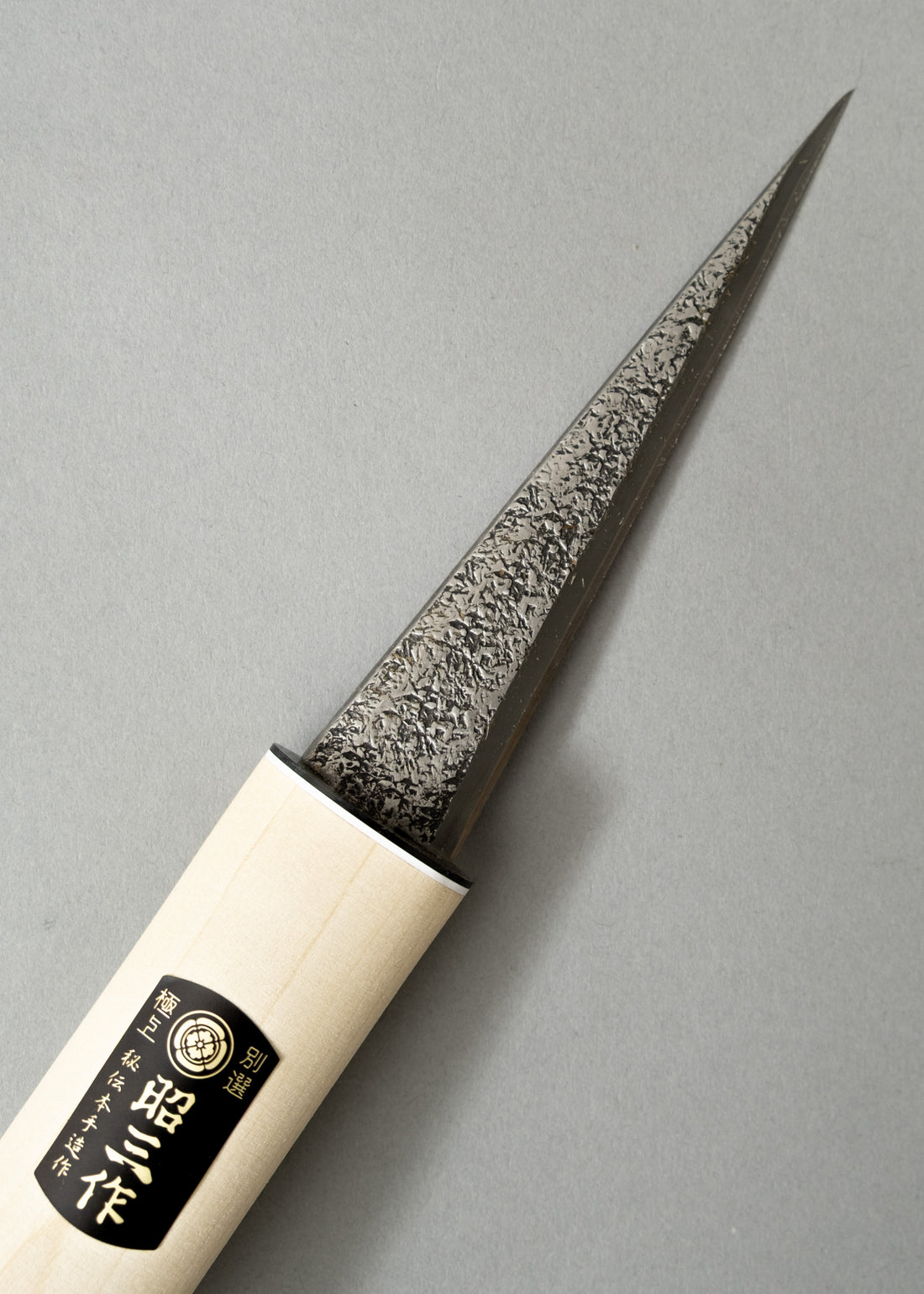 COUTEAU DE SCULPTURE "KURI" JAPONAIS - LAME 12 CM - ACIER SHIROGAMI - IKEUCHI - OUTINOMI X MAGASIN VIVANT!