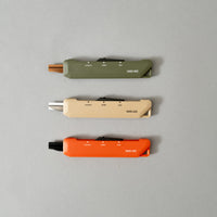 HAKOAKE - CUTTER / CISEAUX HYBRIDE 2 EN 1 - BEIGE - LAME "CLASSIQUE" - KOKUYO