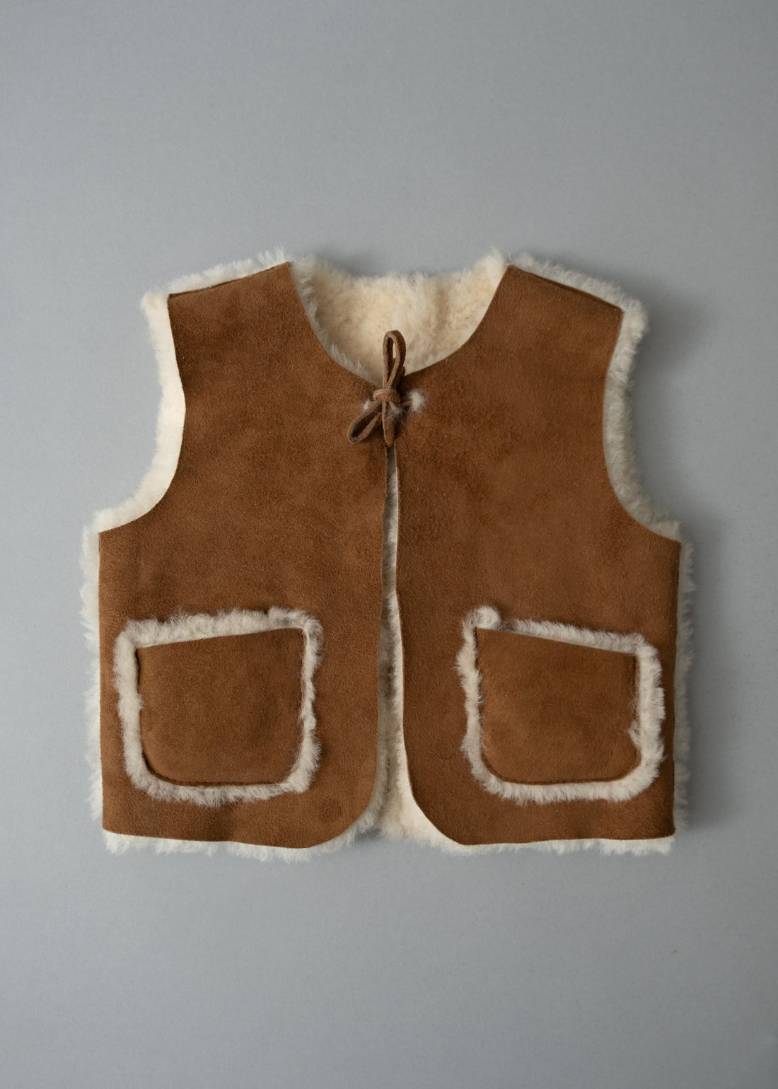 GILET ENFANT - PEAU D'AGNEAU DOUBLE FACE - DE 1 À 4 ANS - DIRECT TANNERIE