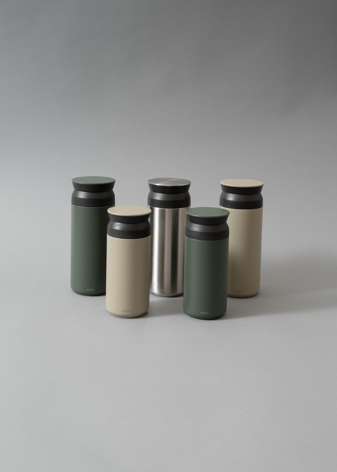 TRAVEL TUMBLER - GOURDE ISOTHERME - 350 ML - ASH GREEN - KINTO