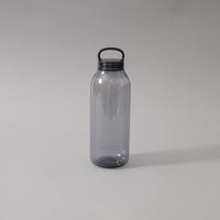 WATER BOTTLE  - GOURDE - 950 ML - SMOKE - KINTO