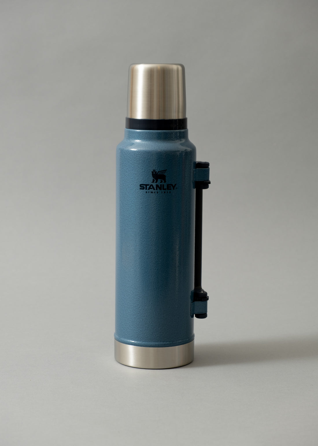BOUTEILLE ISOTHERME - 1,4 L - LEGENDARY CLASSIC - LAKE - STANLEY