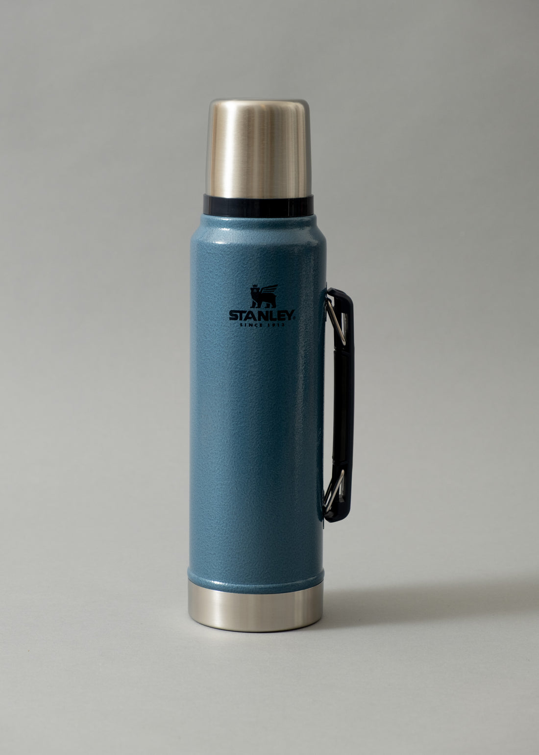 BOUTEILLE ISOTHERME - 1,4 L - LEGENDARY CLASSIC - LAKE - STANLEY