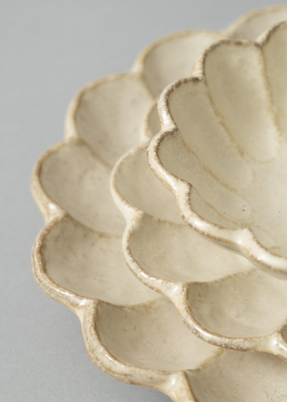 ASSIETTE EN PORCELAINE - "RINKA" - 22 CM - KANEKO KOHYO POTTERY