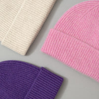 BONNET "BARRA" UNISEXE - LAINE D'AGNEAU / ANGORA - TONS VIFS - MACKIE