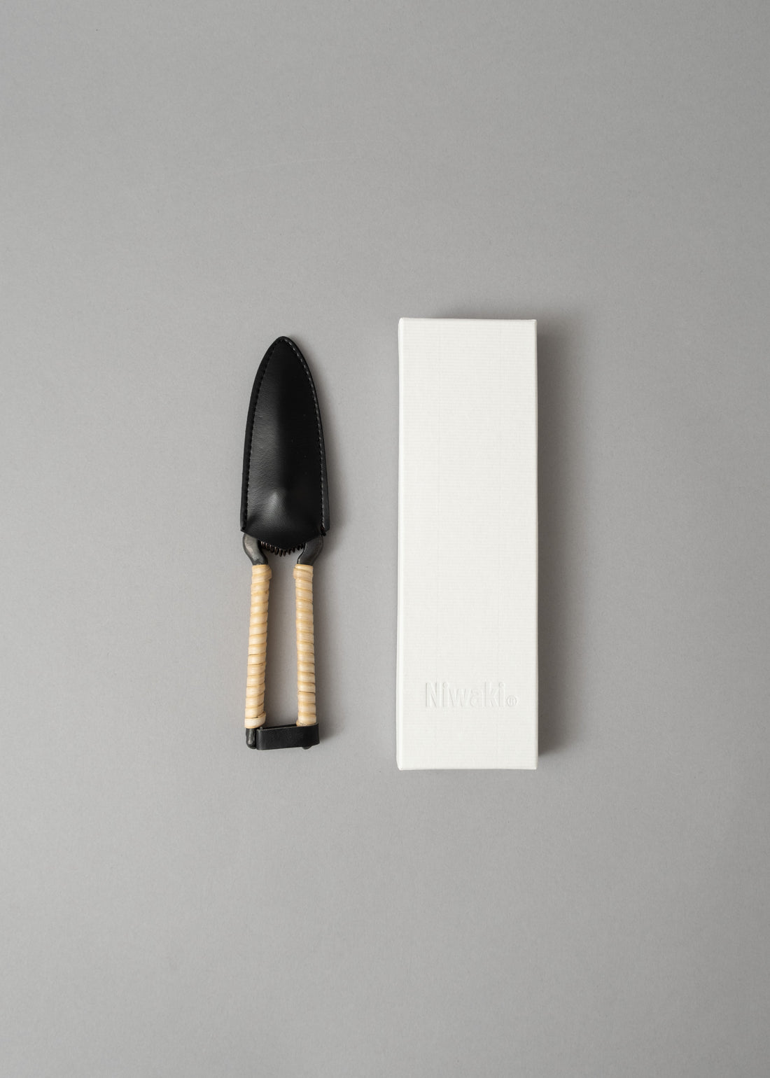 SECATEUR / CISEAUX A FLEURS FORGE - MANCHE ROTIN - NIWAKI