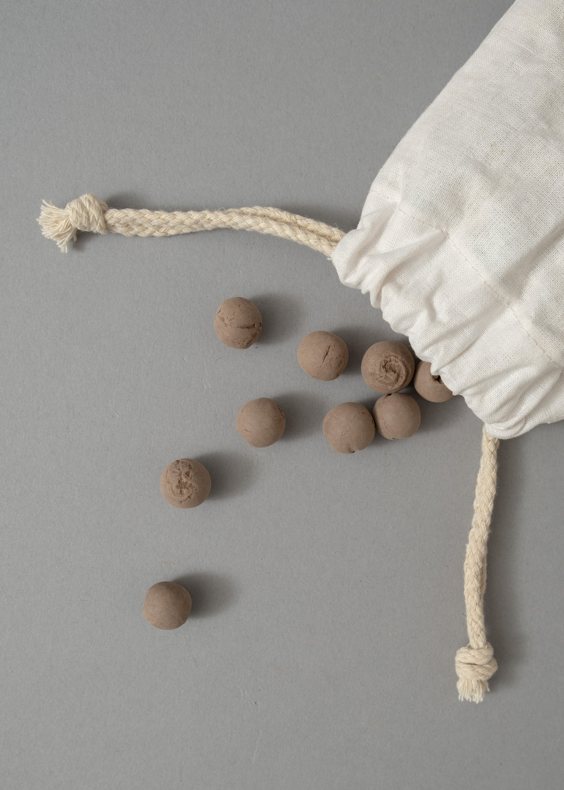 SAC DE 100 BOULES POUR LANCE-PIERRE - ARGILE NATURELLE - LUCISTNICE
