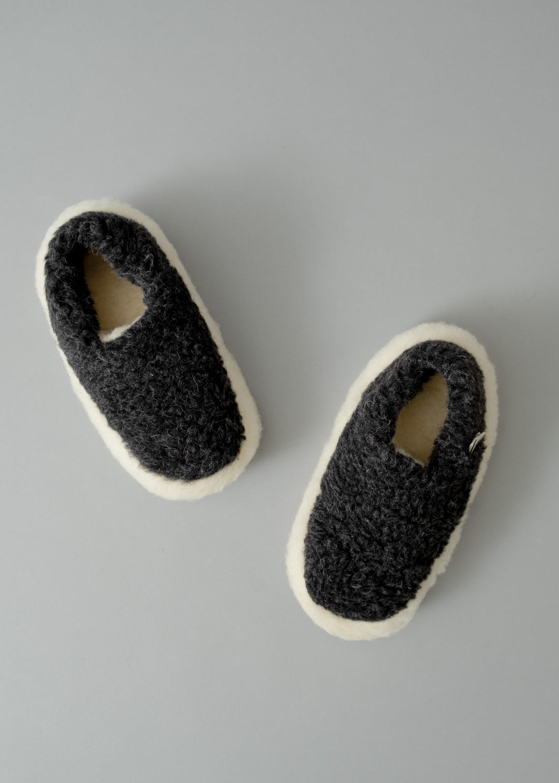 CHAUSSONS MIXTES - NOIR / ECRU - LAINE NATURELLE - COLDBREAKER